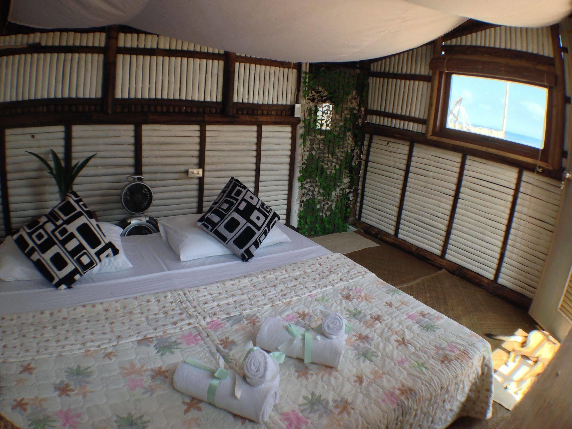 Mangoriders Beach Club Caticlan Exteriör bild